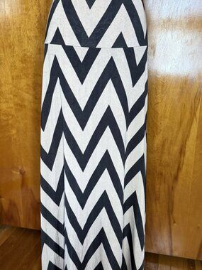 avital Chevron Knit Maxi Skirt (AS-005)